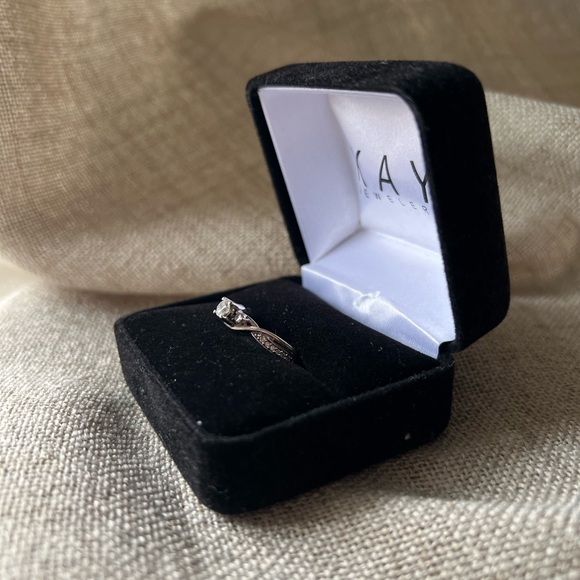 Kay Jewelers Diamond Engagement Ring - Picture 3 of 10